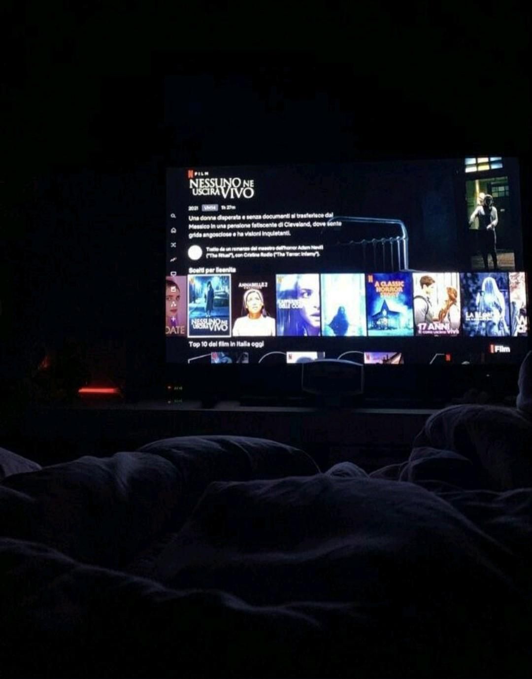 casal assistindo netflix fotos fake | Discover