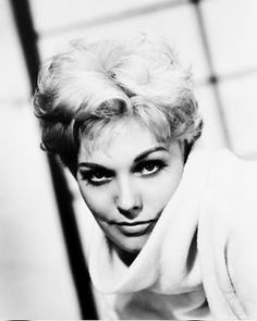 Aline Novak's Instagram, Twitter & Facebook on IDCrawl